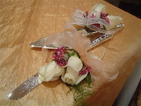 Cake table decorations