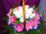 Gerbera, white roses and lisianthus
